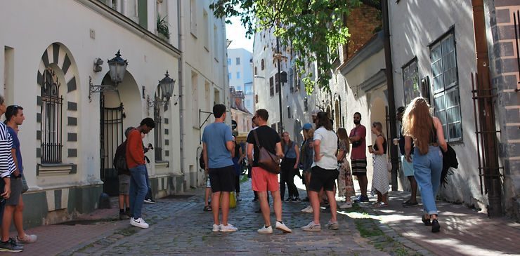 Free walking tours. How much to tip?