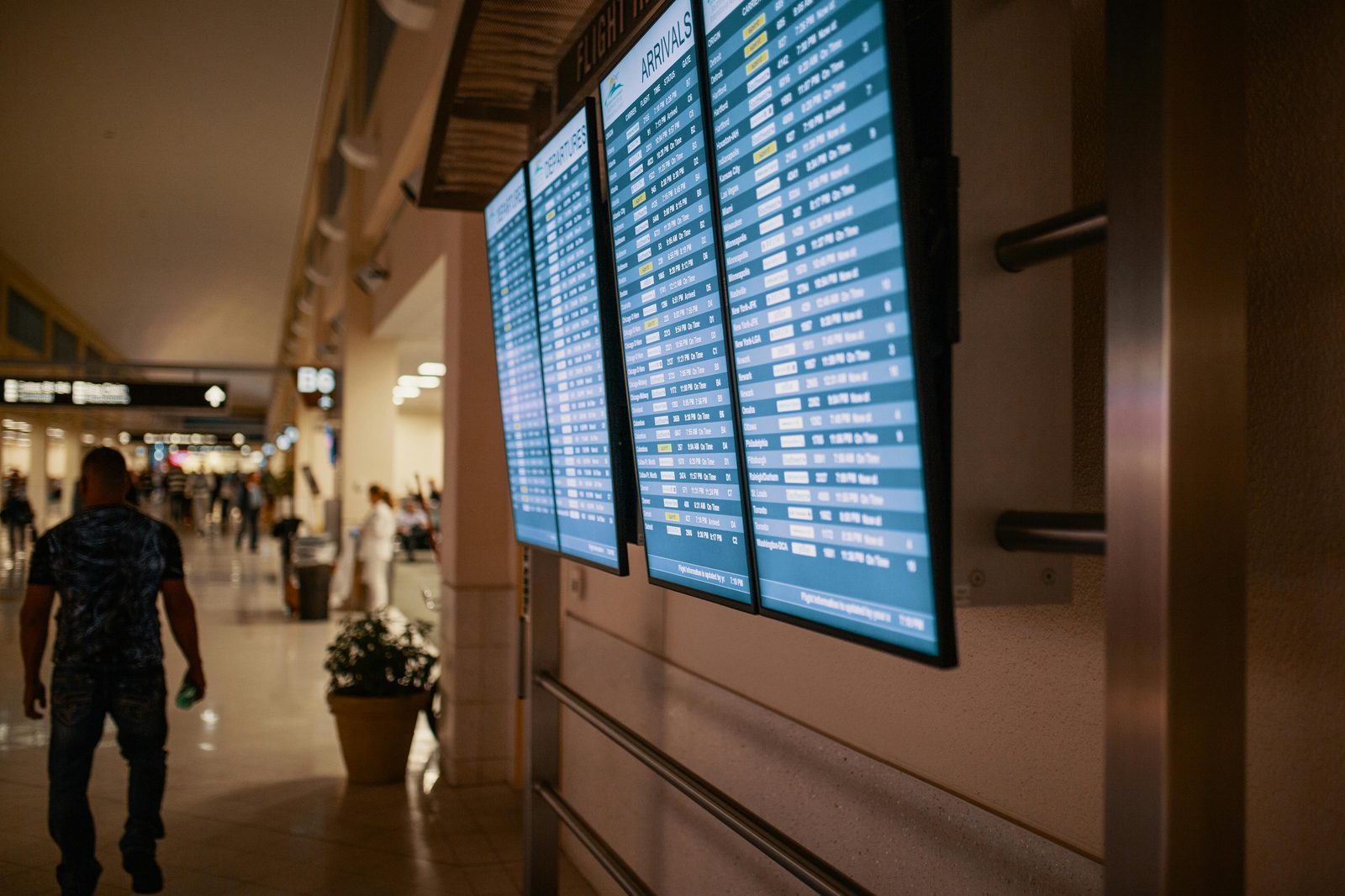 Airplane taxiing at an alternate airport